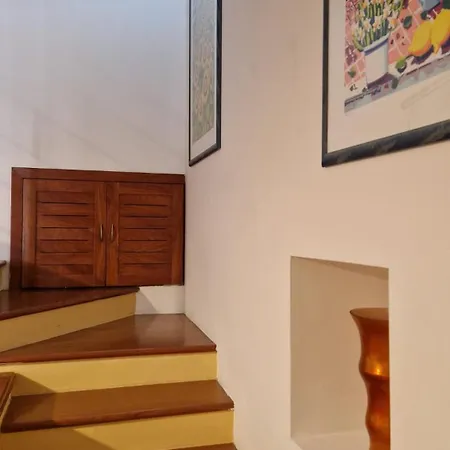 Tatil Evi L'apostolo E Il Navarca *