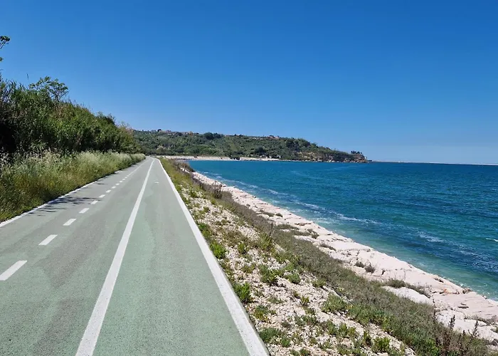 Tatil Evi L'apostolo E Il Navarca *