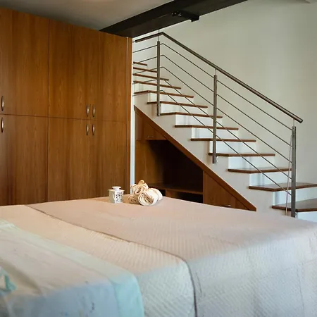 L'apostolo E Il Navarca אורטונה