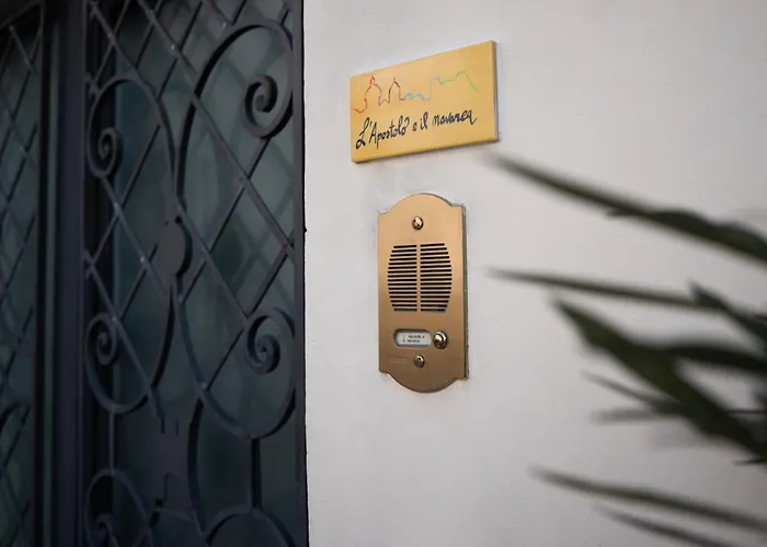 L'apostolo E Il Navarca *